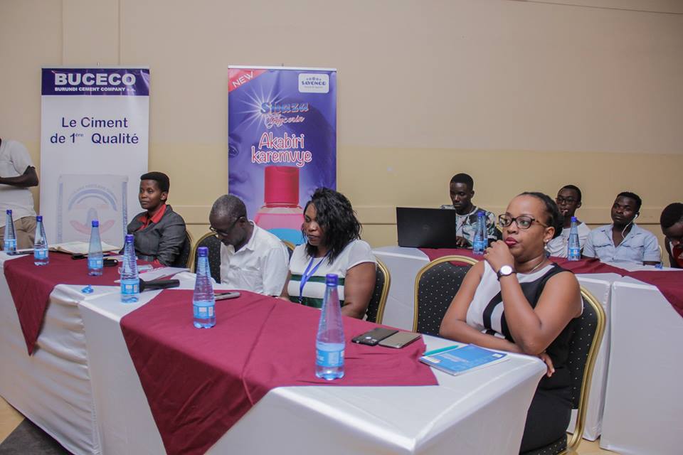 ( Photo : Umuringa Magazine, Salon Industriel du Burundi )