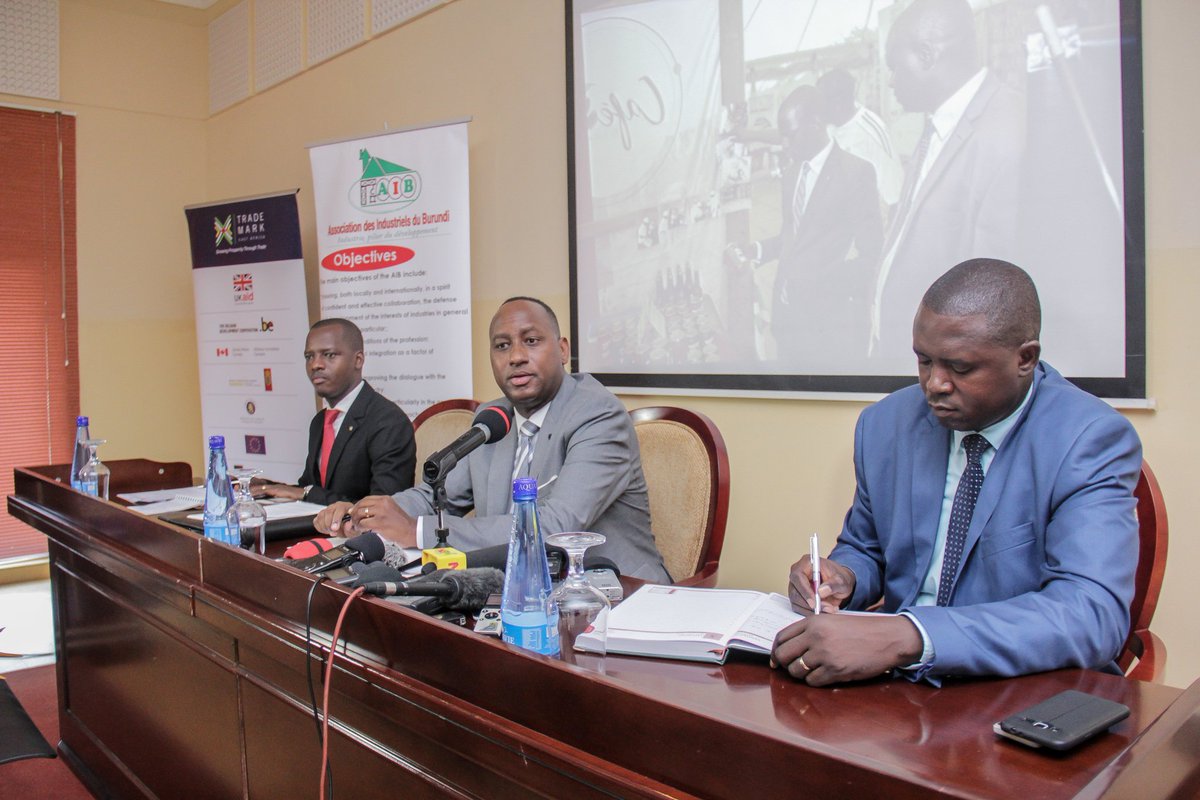 ( Photo : Umuringa Magazine, Salon Industriel du Burundi )