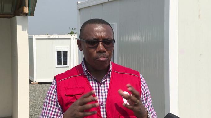 Le Ministre de la santé visite le centre de traitement d’Ebola de Gihungwe
