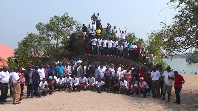 La diaspora burundaise effectue une excursion à l'intérieur du pays