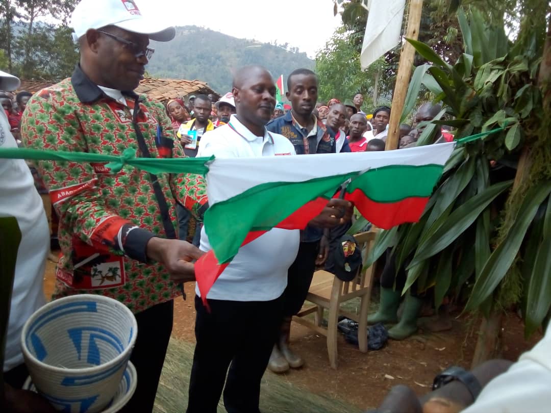 Le CNDD-FDD renforce son ancrage dans le Burundi profond en inaugurant 3 permanences collinaires à Kayanza