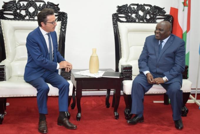 La France s’engage à renforcer les relations économiques avec le Burundi
