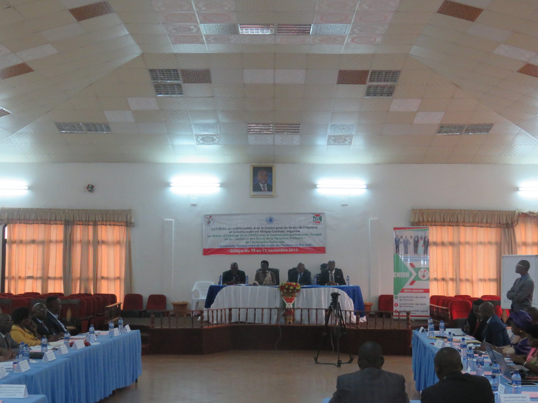 Photo : CNIDH, RTNB.BI