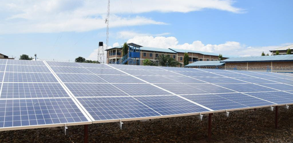 Burundi : Le Chef d’Etat inaugure une centrale solaire à Ngagara, BUJUMBURA