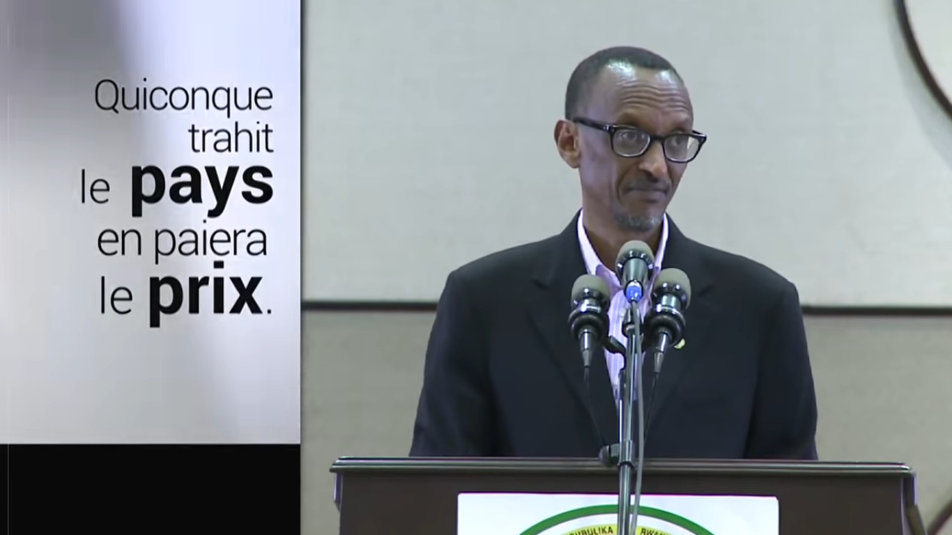 Image reportage : Radio-Canada :  Enquête | Des espions parmi nous