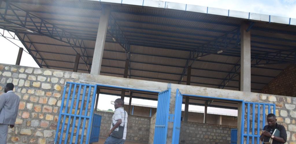 Le Chef d’Etat du Burundi inaugure un centre de transit de bétail, à MAKAMBA