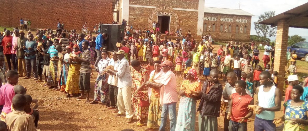 BURUNDI :  TRAVAUX DE DÉVELOPPEMENT COMMUNAUTAIRE – Grande mobilisation pour rénover l’ECOFO NYABIHANGA I / MWARO