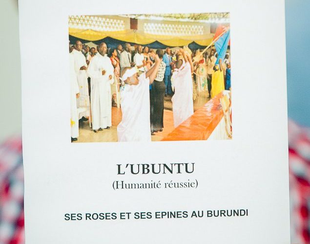 L’ Abbé NTABONA sort  – L’UBUNTU, ses roses et ses épines au BURUNDI –