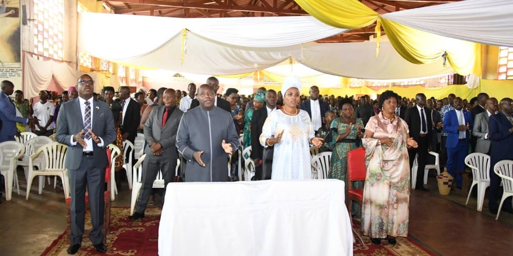 BURUNDI : Messe célébrant le 6ème dimanche de PÂQUES à la Paroisse MURAMVYA