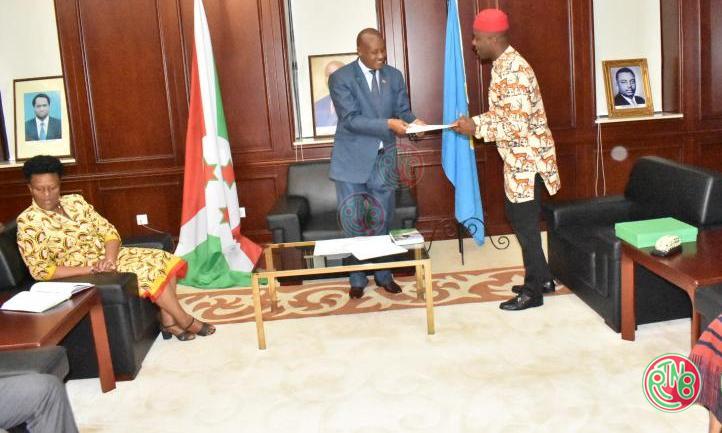 Le Vice-président de la République reçoit en audience l’Ambassdeur du Nigéria au Burundi