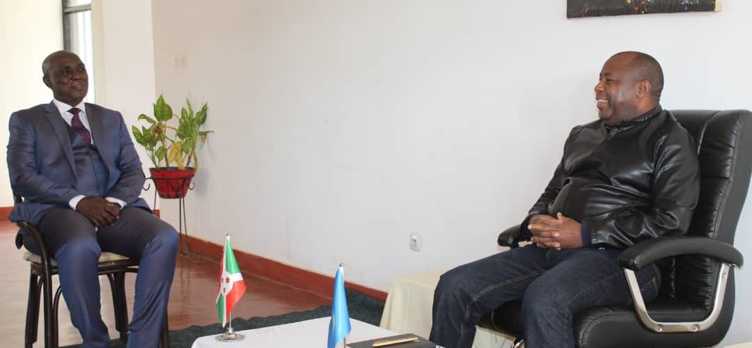 Le Chef de l’État reçoit à Makamba le Ministre Congolais de l’Agriculture
