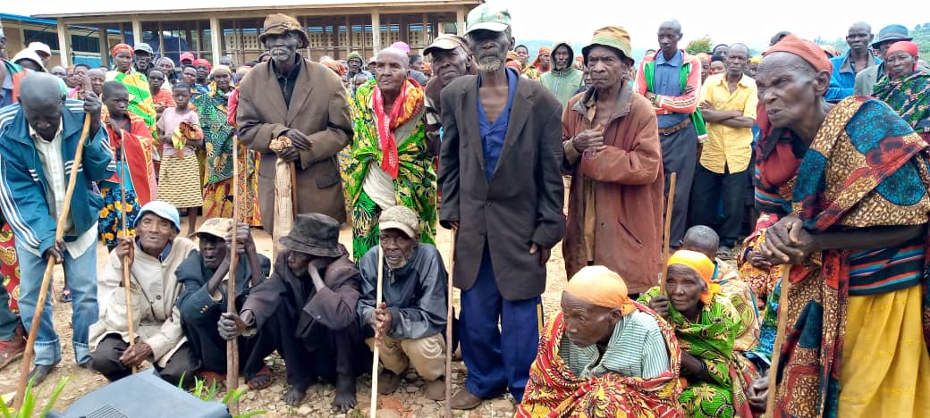 Burundi : Solidarité envers 180 personnes âgées à BUKEYE / MURAMVYA