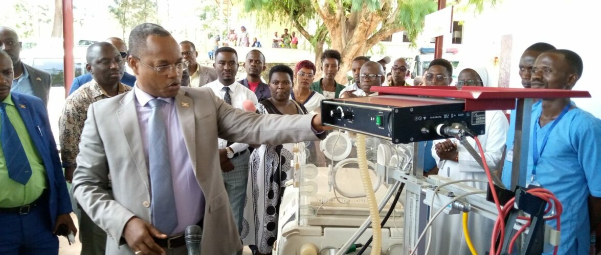 Burundi : L’ombudsman fait un don à un Centre Médicale de Buganda / Cibitoke