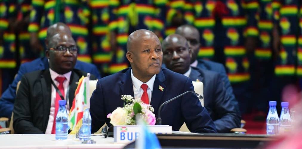 Le Vice-Président Bazombanza est rentré après une mission effectuée à Kinshasa