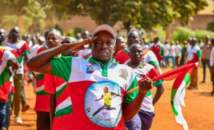 Burundi : CNDD-FDD – Défilé de plus de 10.000 imbonerakure à Kirundo