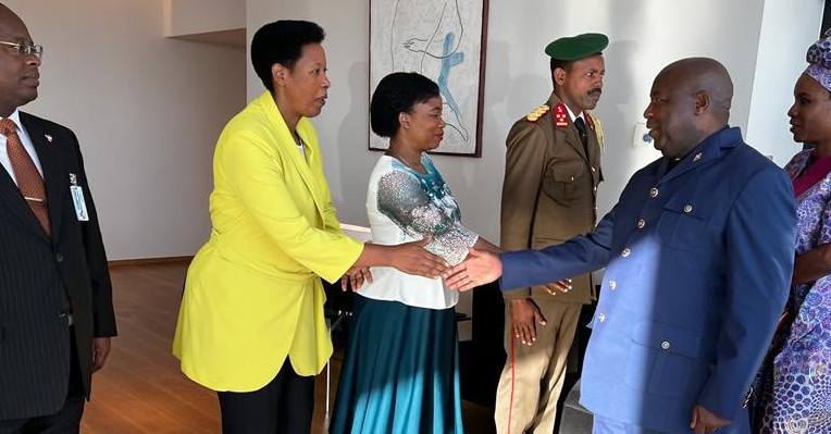 Burundi / Belgique : Amb. Ntahiraja Thérence accueille le Couple Présidentiel en route vers New York