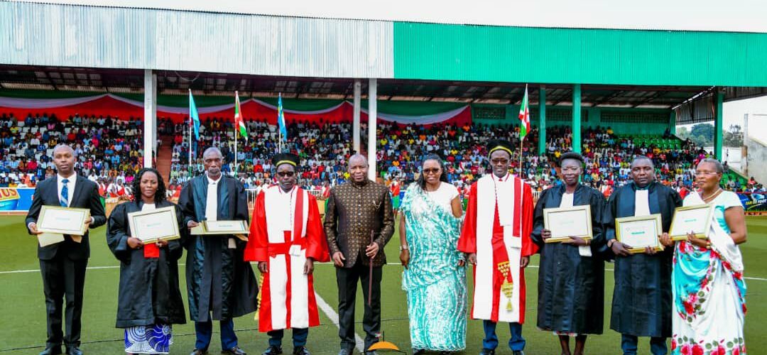 Burundi : Le Chef de l’Etat félicite 6 membres du corps de justice
