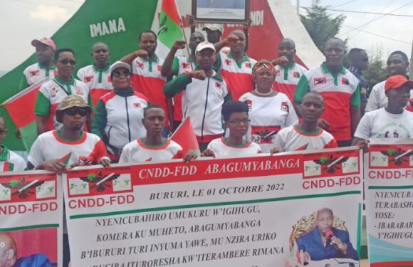Burundi : Les Bagumyabanga mobilisés à Bururi pour remercier le Chef de l’Etat