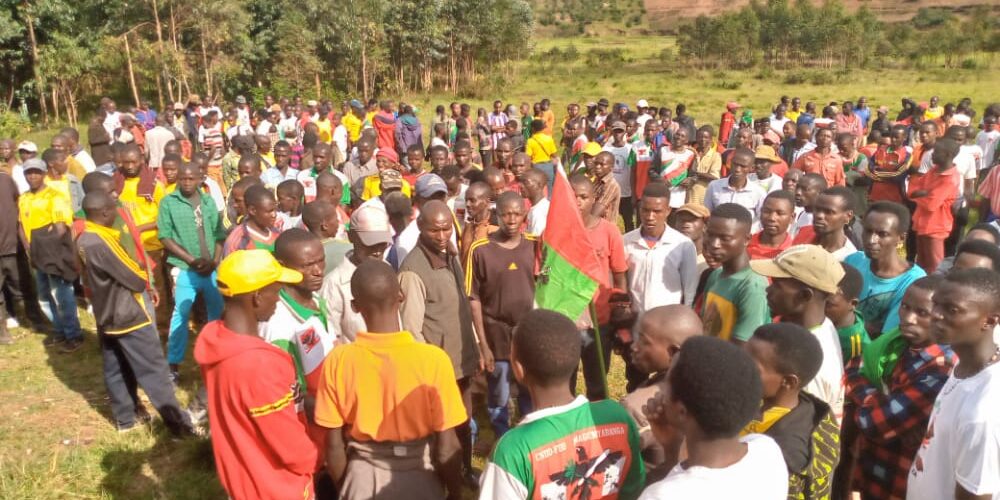 Burundi : Echange entre Imbonerakure à Bukeye / Muramvya