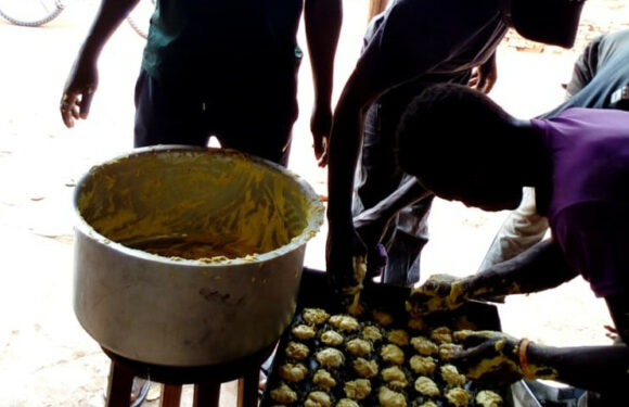 Burundi : Un brillant fabriquant de pain à base de patate douce à Giheta / Gitega