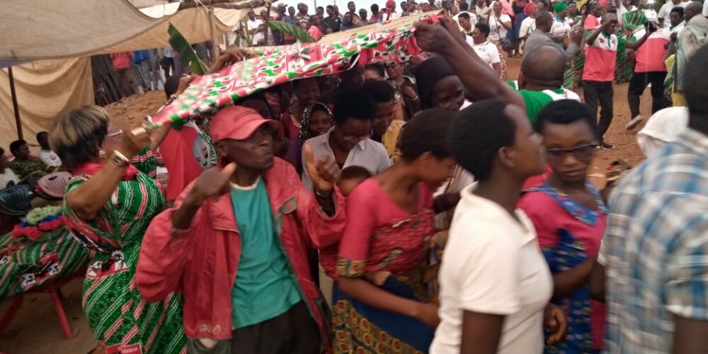 Burundi : 111 nouveaux militants entrent au CNDD-FDD Makamba