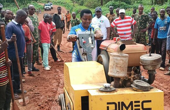Burundi : TDC – Entretenir la route reliant Bwambangwe à Giteranyi / Kirundo
